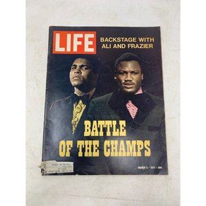 Vintage LIFE Magazine - Battle of the Champs - Backstage with Ali and Frazier -
